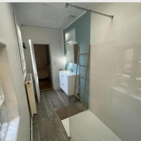 -le Petit Rochelais- Centre Ville, Stationnement, Netflix - Idéal Couples, Familles, Business *